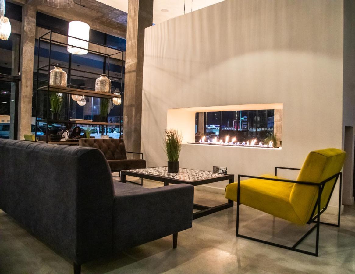 The Urban Hotel ルサカ エクステリア 写真