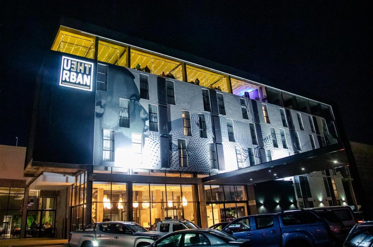 The Urban Hotel ルサカ エクステリア 写真