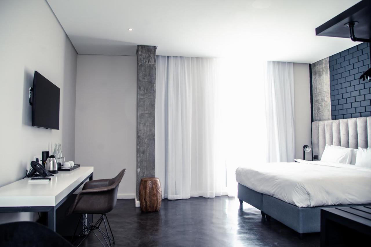 The Urban Hotel ルサカ エクステリア 写真