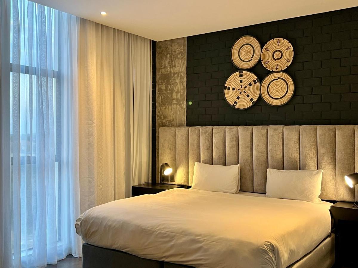The Urban Hotel ルサカ エクステリア 写真