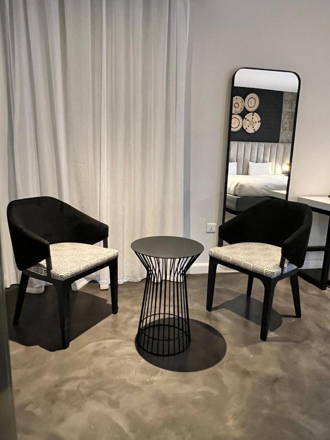The Urban Hotel ルサカ エクステリア 写真