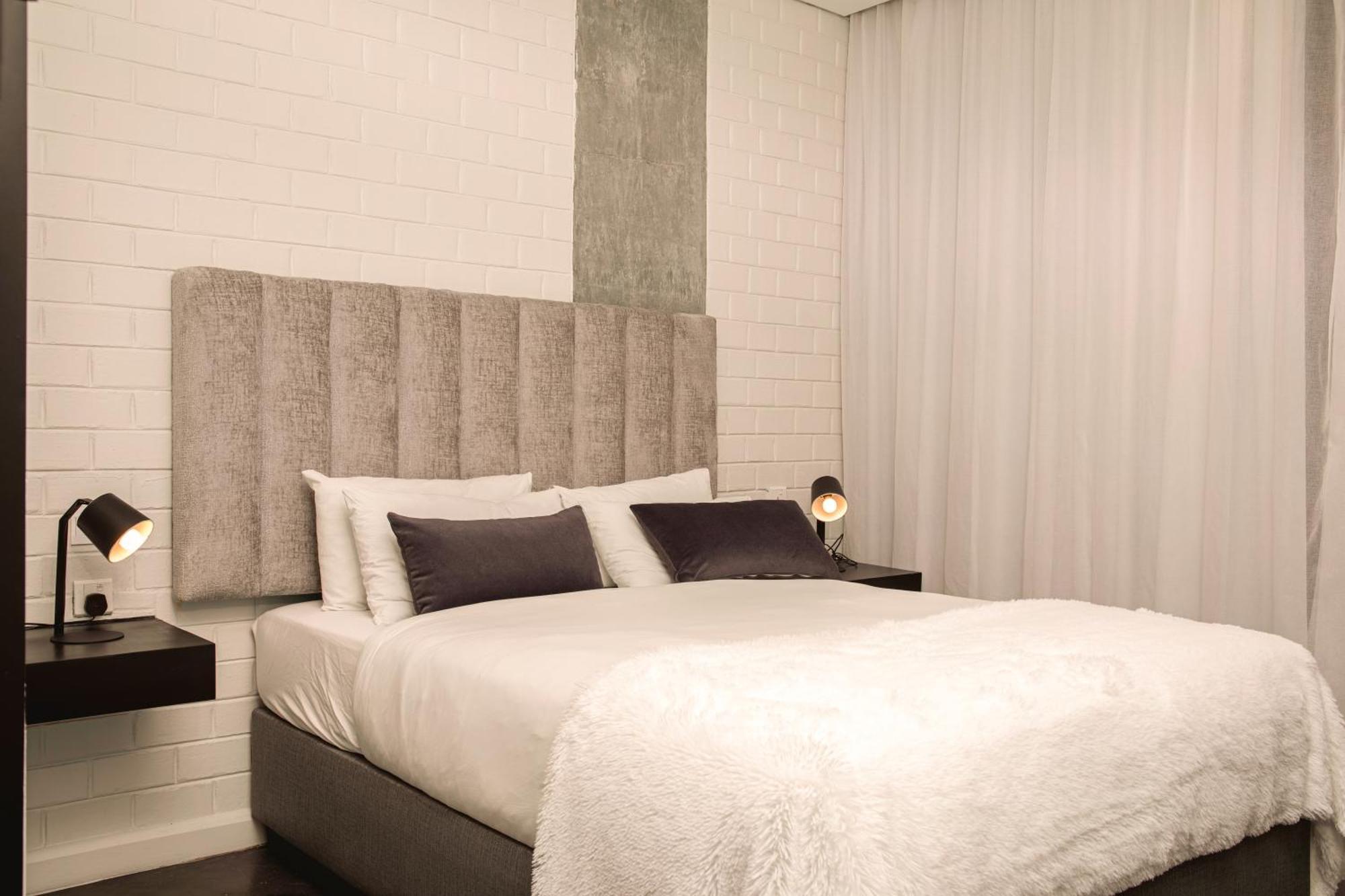 The Urban Hotel ルサカ エクステリア 写真